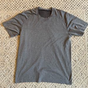 Lululemon Metal Vent Tech Grey T shirt L